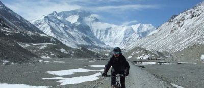 Tatjana Troll Cycling on the  tour with redspokes